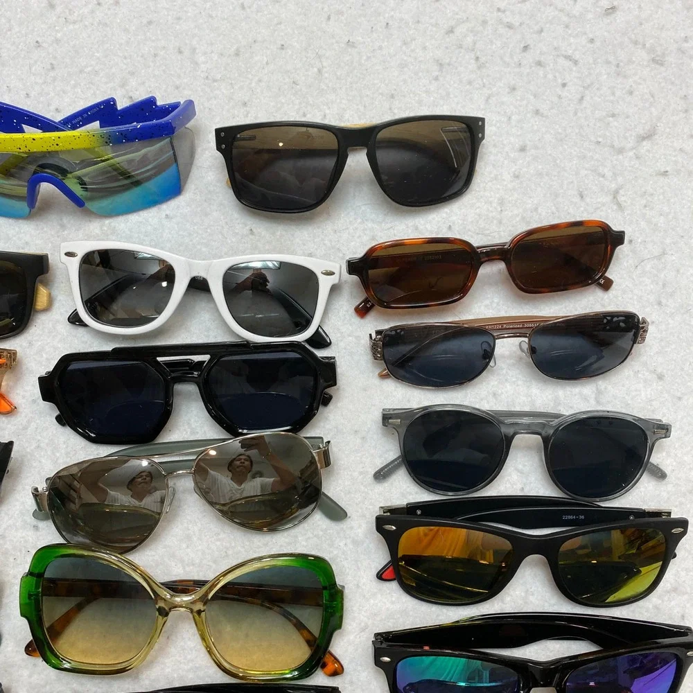 Lot Of 20 Unbranded Sunglasses Unisex OS Multicolor Mixed Style Pairs Bundle